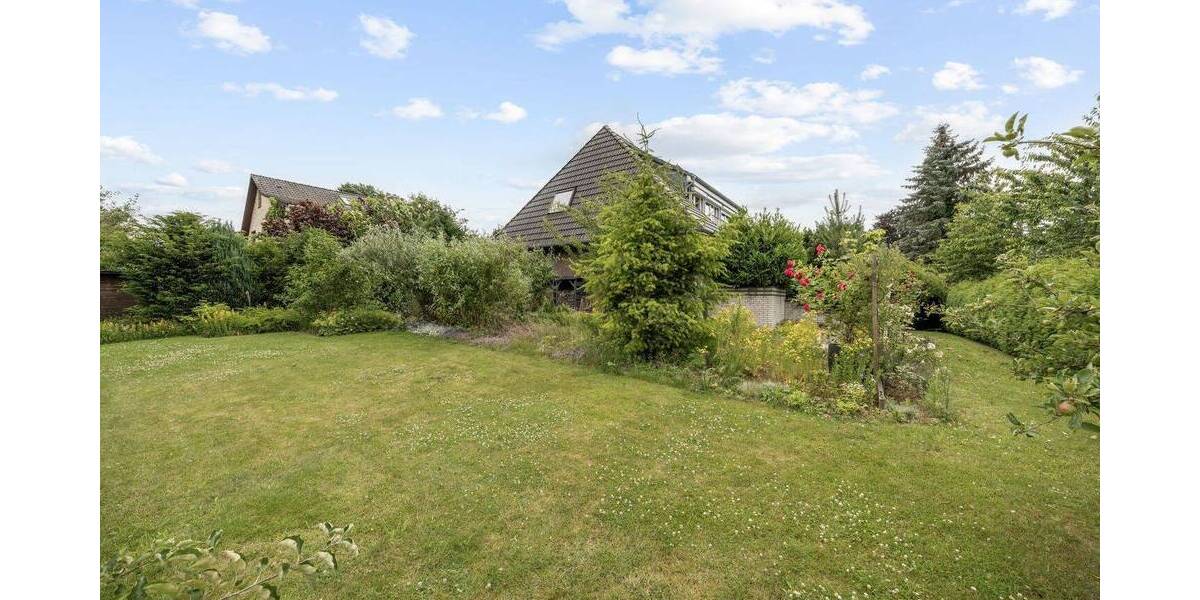 Mehrfamilienhaus, Wohnhaus Hamburg / Meiendorf Rahlstedt - 8 Zimmer, 220 m&sup2;, 780.000&euro; | Angebot:25667884