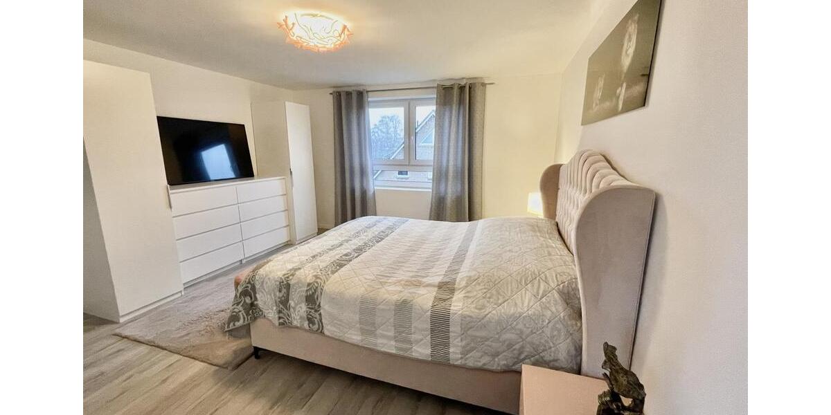 Reihenhaus Norderstedt Friedrichsgabe - 5 Zimmer, 132 m&sup2;, 2.250&euro; | Angebot:25656648