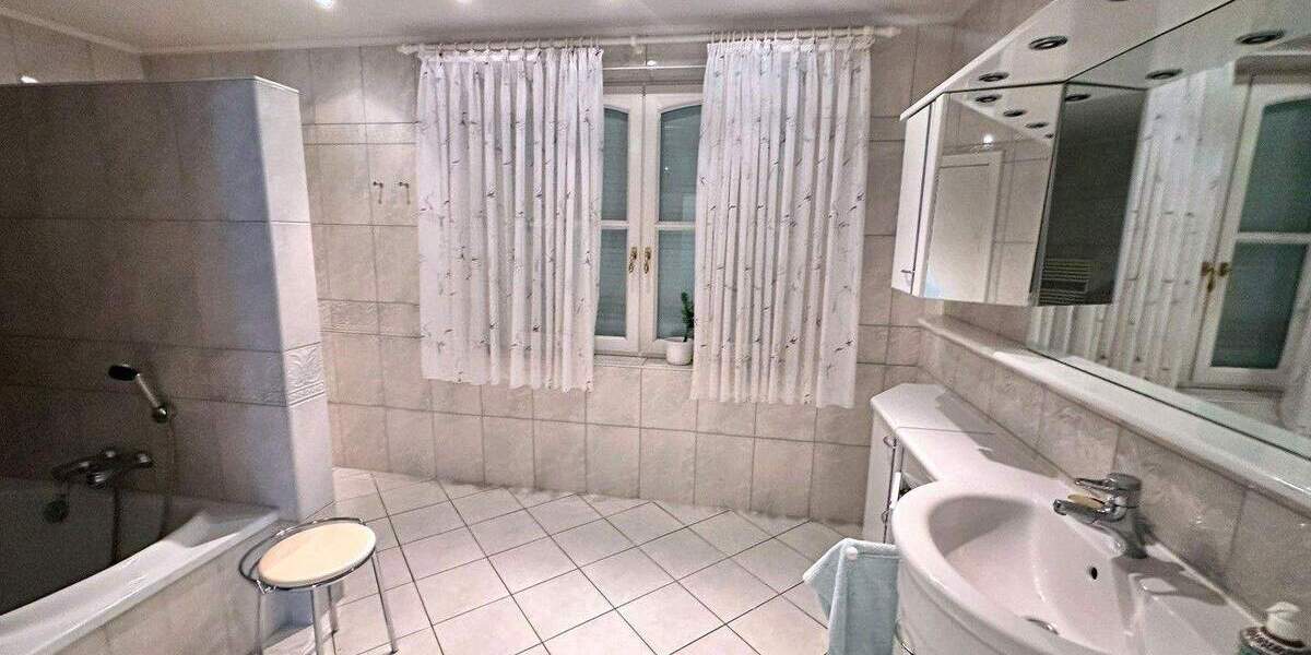 Einfamilienhaus Moorrege - 6 Zimmer, 212 m&sup2;, 725.000&euro; | Angebot:25716306