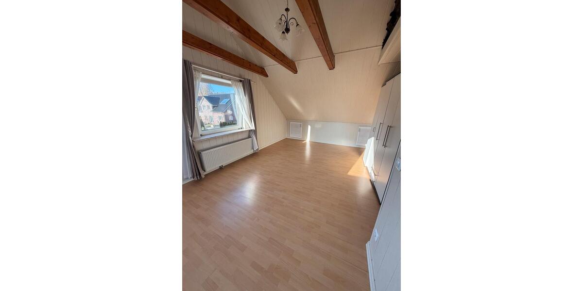 Dachgeschoßwohnung Hamburg Horn - 2 Zimmer, 61 m&sup2;, 950&euro; | Angebot:25643759