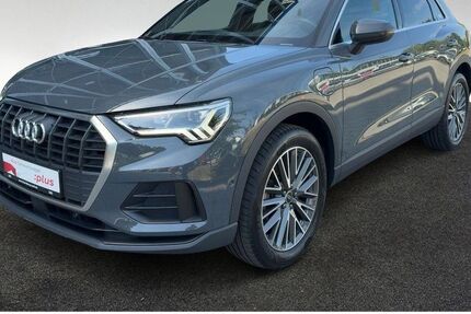 Audi Q3 38.569 km 37.470 &euro; Hamburg 22419