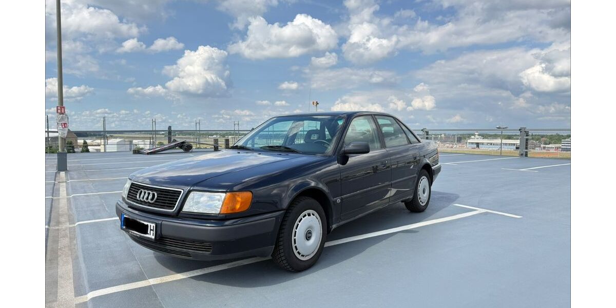 Audi 100 189.000 km 5.250 &euro; Hamburg 22041