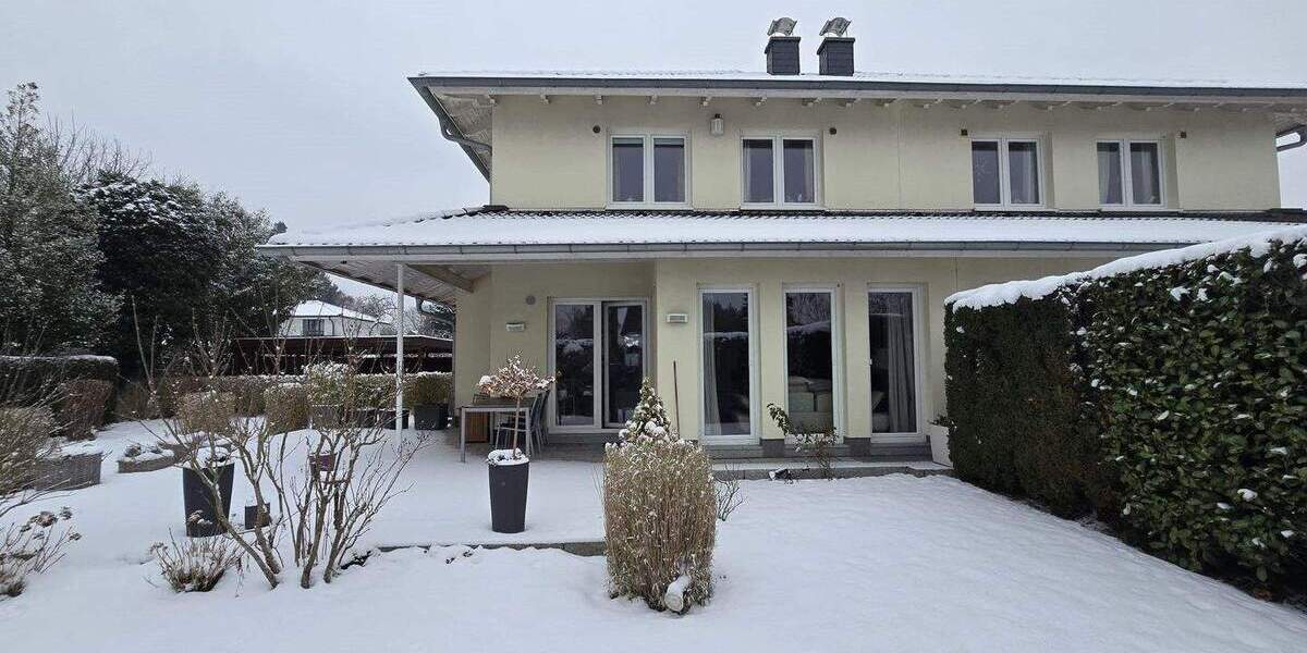 Doppelhaushälfte Hamburg Sasel - 4 Zimmer, 129 m&sup2;, 910.000&euro; | Angebot:25865361