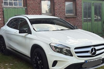 Mercedes-Benz CLA 220 235.000 km 13.500 &euro; Lutzhorn 25355