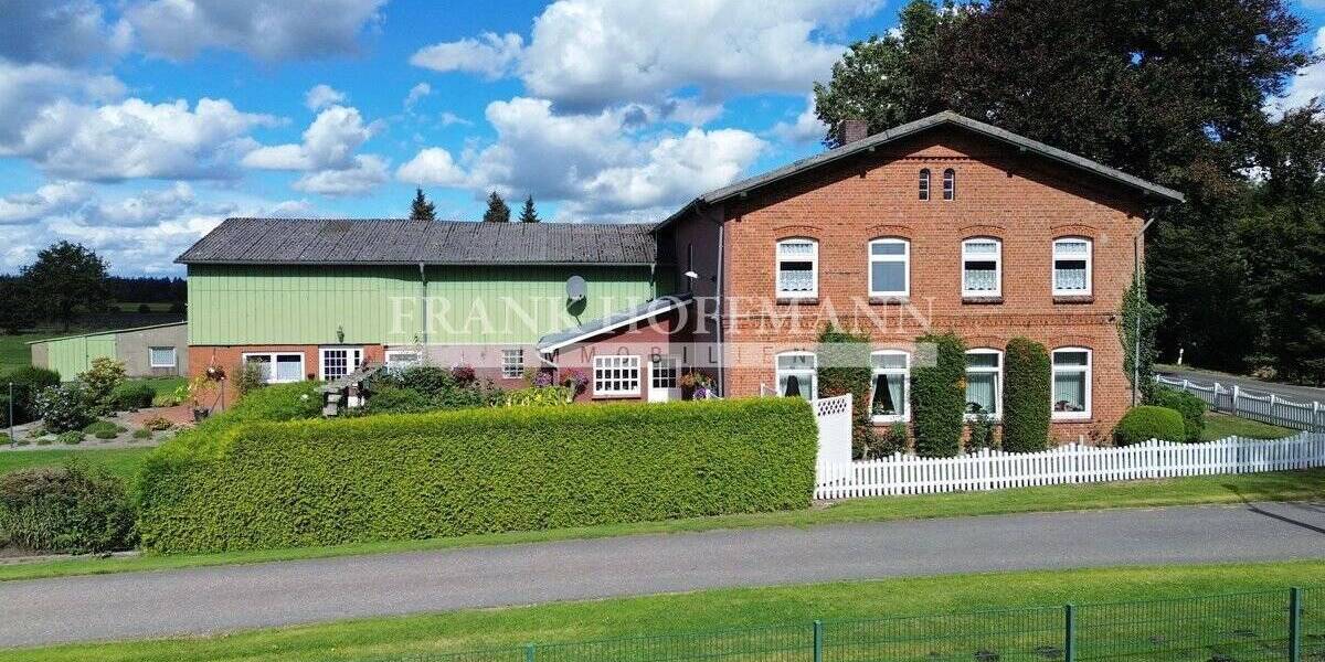 Mehrfamilienhaus, Wohnhaus Hartenholm / Voßhöhlen Voßhöhlen - 5 Zimmer, 175 m&sup2;, 549.000&euro; | Angebot:25700477