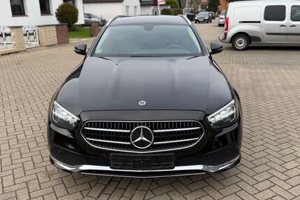 Mercedes-Benz E 220 143.856 km 24.999 &euro; Hamburg 22043