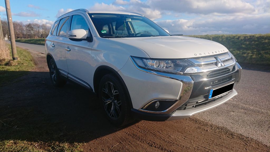 Mitsubishi Outlander 135.000 km 12.200 &euro; Hamburg 21129