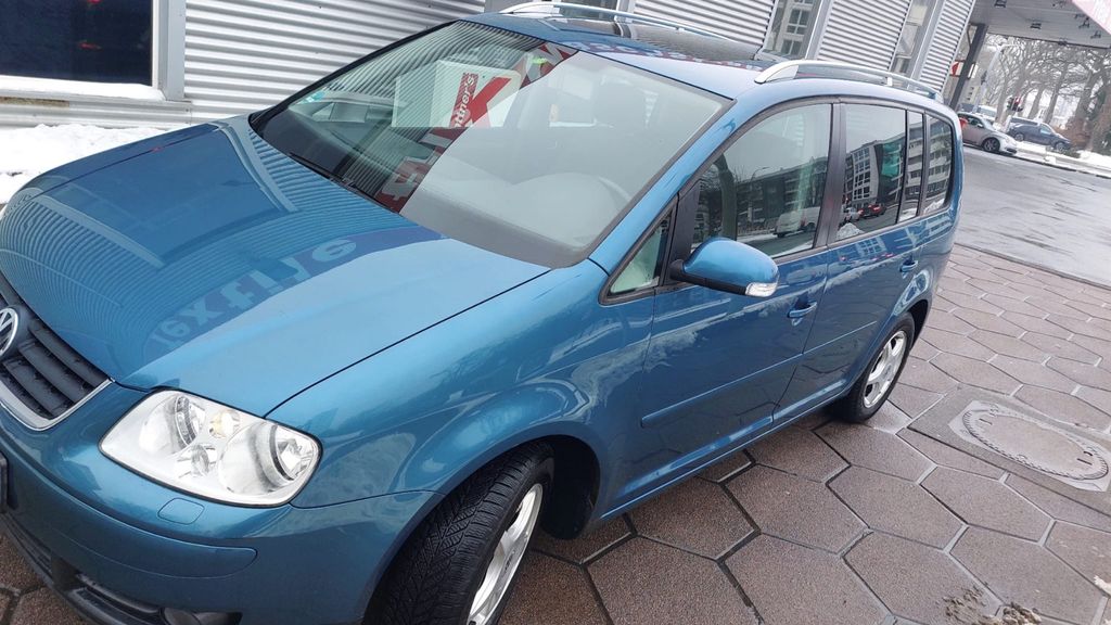 VW Touran 339.155 km 2.200 &euro; Hamburg 22549