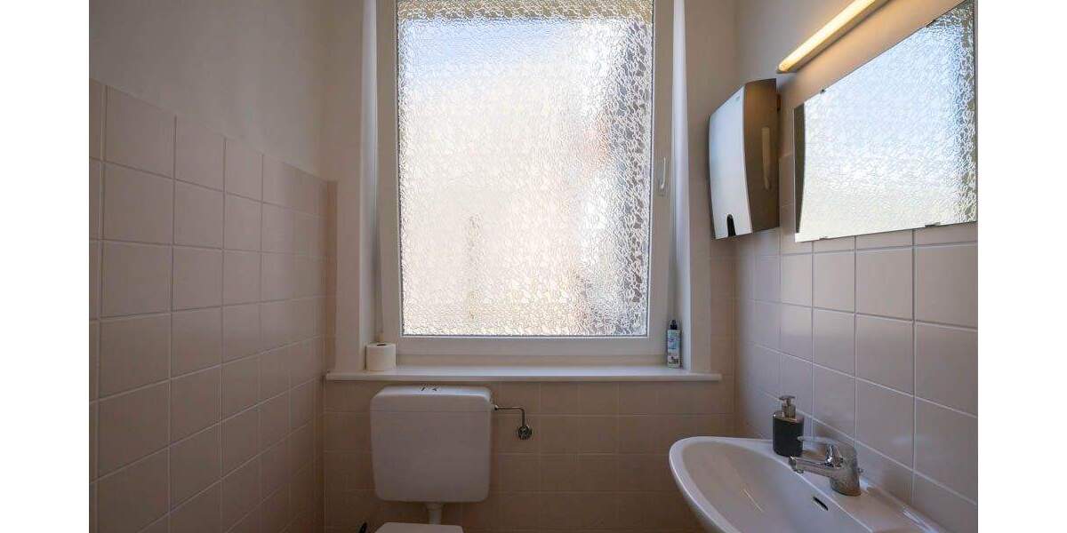 Gewerbeobjekt Elmshorn - 5 Zimmer, 246 m&sup2;, 2.490&euro; | Angebot:25726770