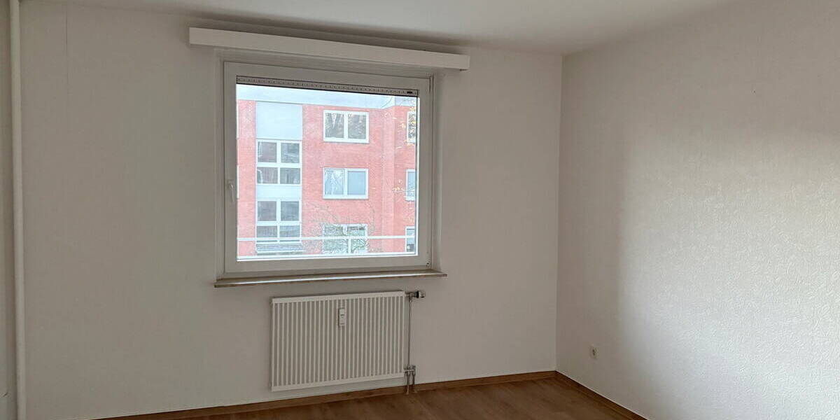 Etagenwohnung Pinneberg - 3 Zimmer, 70 m&sup2;, 219.000&euro; | Angebot:26026741