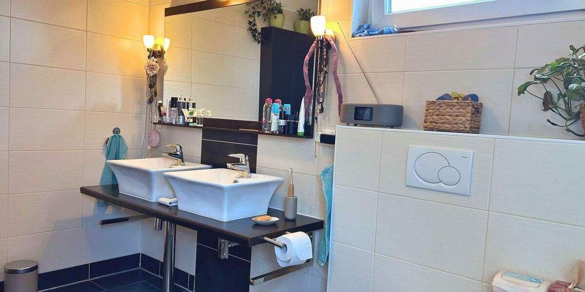 Einfamilienhaus Bad Bramstedt - 8 Zimmer, 201 m&sup2;, 595.000&euro; | Angebot:25722298