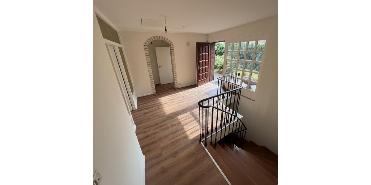 Einfamilienhaus Norderstedt Garstedt - 3.5 Zimmer, 133 m&sup2;, 2.490&euro; | Angebot:25230873