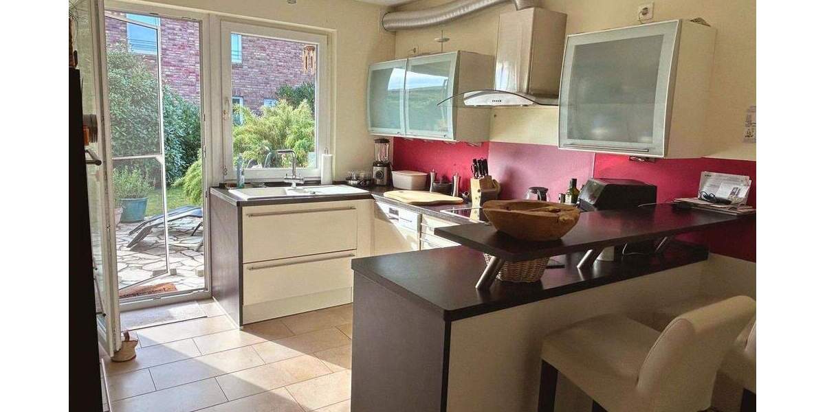 Einfamilienhaus Bad Bramstedt - 8 Zimmer, 201 m&sup2;, 595.000&euro; | Angebot:25722298