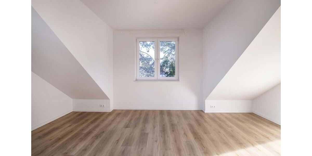 Reihenhaus Pinneberg - 6 Zimmer, 152 m&sup2;, 2.300&euro; | Angebot:23647033