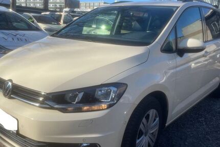 VW Touran 184.000 km 12.900 &euro; Hamburg 20537
