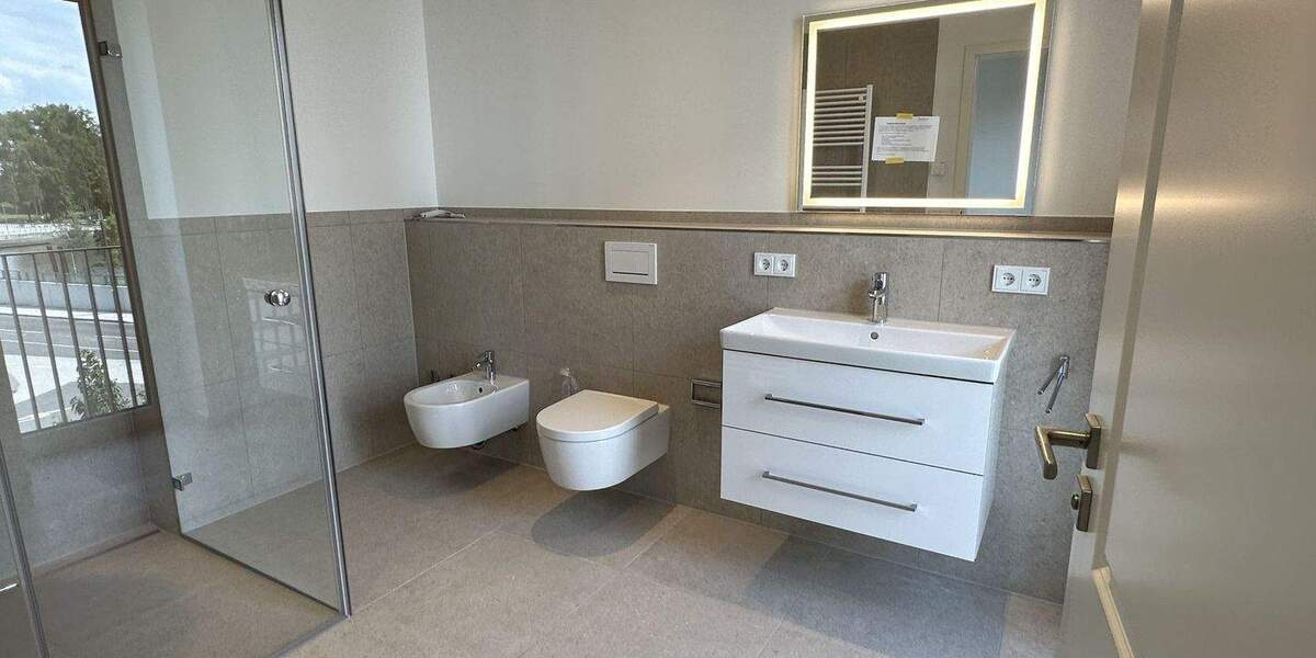 Etagenwohnung Wedel - 4 Zimmer, 139 m&sup2;, 3.225&euro; | Angebot:25660512