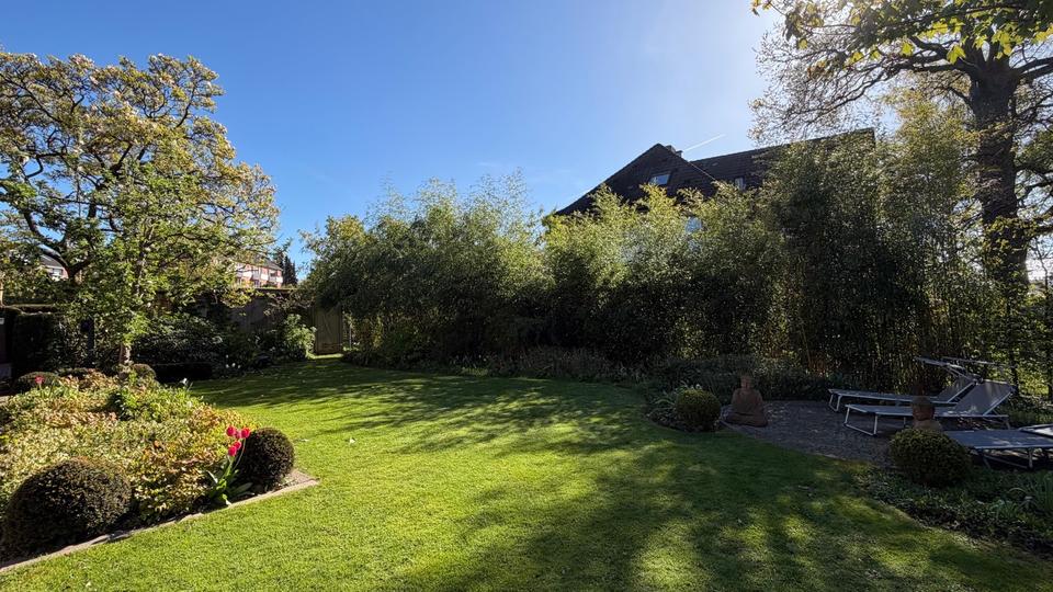 Villa Norderstedt Garstedt - 9 Zimmer, 270 m&sup2;, 1.450.000&euro; | Angebot:26808293