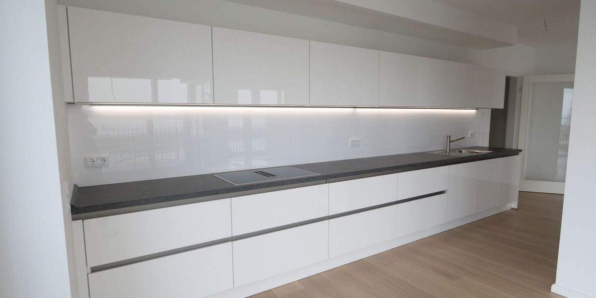 Etagenwohnung Wedel - 4 Zimmer, 139 m&sup2;, 3.225&euro; | Angebot:25660512