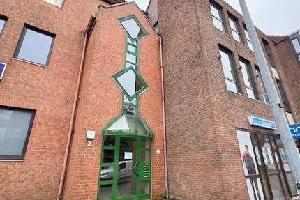 Gewerbeobjekt Ahrensburg - 6 Zimmer, 172 m&sup2;, 1.640&euro; | Angebot:25696643