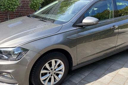VW Polo 38.300 km 14.590 &euro; Halstenbek 25469