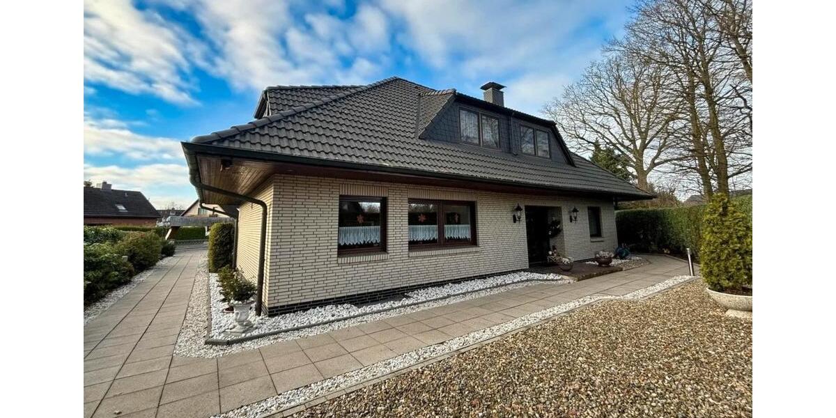 Einfamilienhaus Kaltenkirchen - 8 Zimmer, 415 m&sup2;, 698.400&euro; | Angebot:24899012