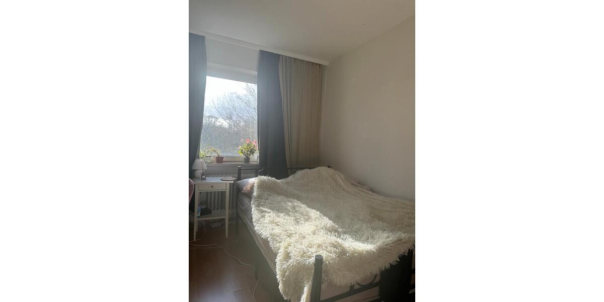 Etagenwohnung Hamburg Wandsbek - 1 Zimmer, 20 m&sup2;, 700&euro; | Angebot:26025220