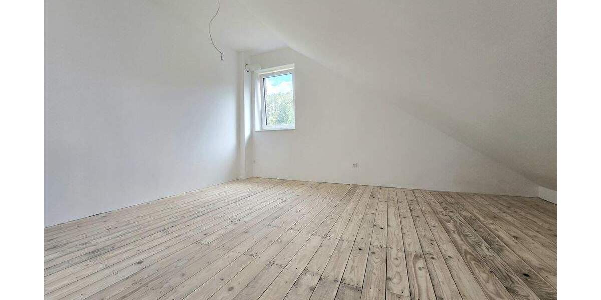 Doppelhaushälfte Kayhude - 6 Zimmer, 140 m&sup2;, 2.250&euro; | Angebot:25682408