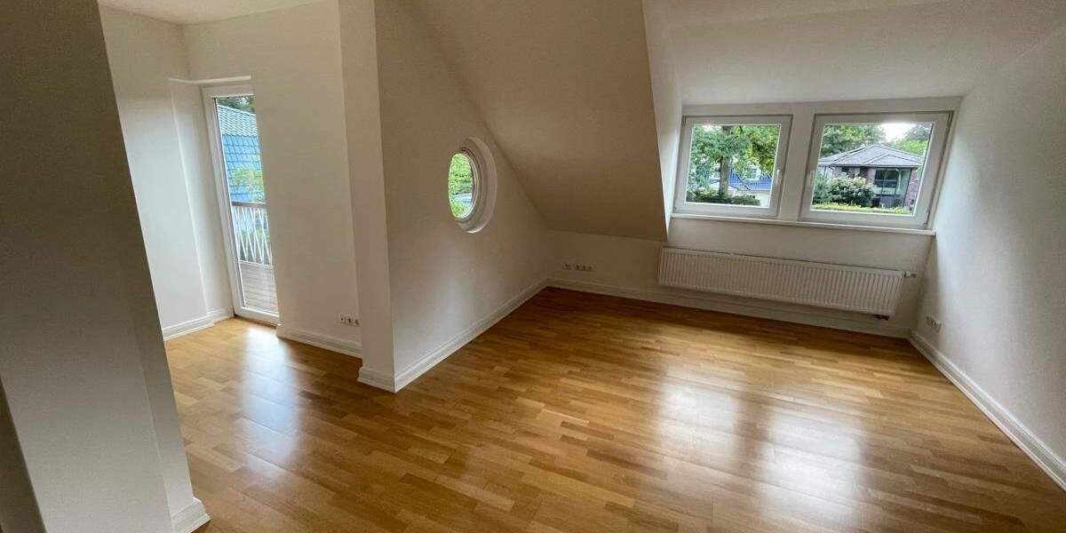 Mehrfamilienhaus, Wohnhaus Hamburg Volksdorf - 7 Zimmer, 247 m&sup2;, 2.890&euro; | Angebot:25879704