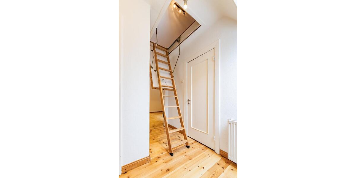 Einfamilienhaus Hamburg Eidelstedt - 8 Zimmer, 146 m&sup2;, 870.000&euro; | Angebot:25933924