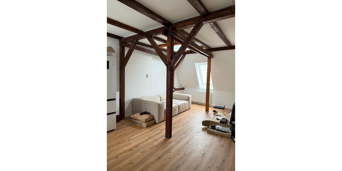 Dachgeschoßwohnung Hamburg Niendorf - 3 Zimmer, 65 m&sup2;, 1.560&euro; | Angebot:25136855