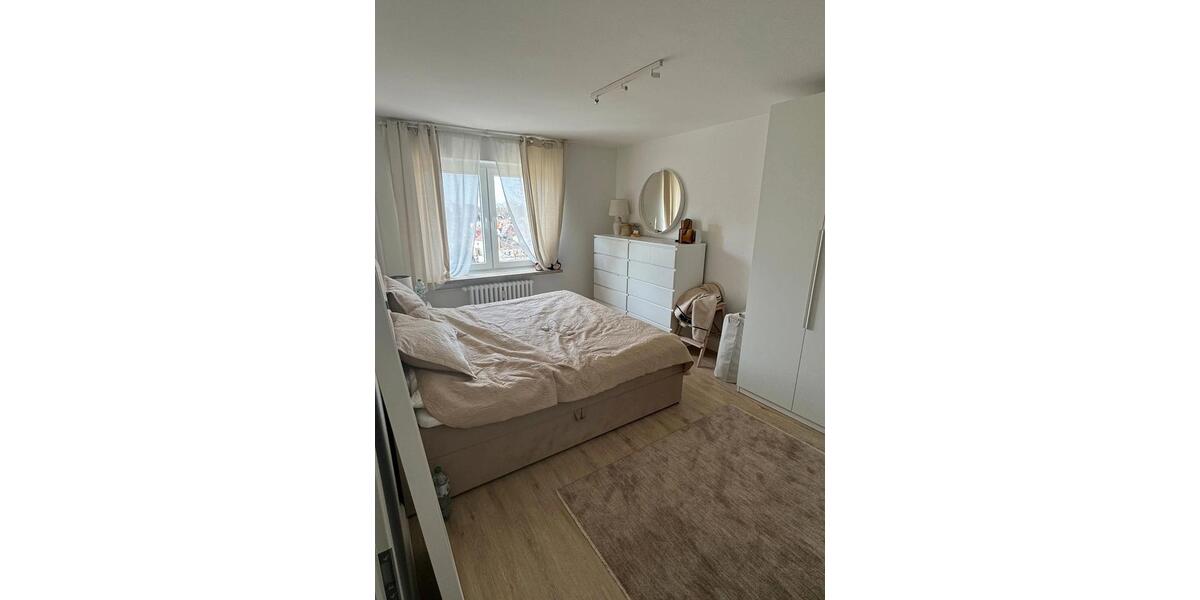 Etagenwohnung Hamburg Altona-Nord - 2 Zimmer, 67 m&sup2;, 1.350&euro; | Angebot:25138261