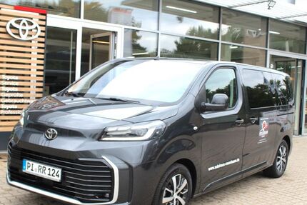 Toyota Proace (Verso) 4.000 km 49.890 &euro; Wedel 22880