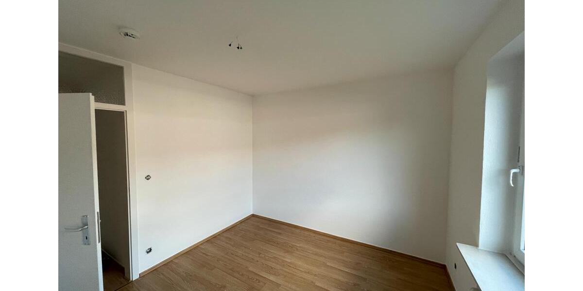 Etagenwohnung Reinbek - 4 Zimmer, 99 m&sup2;, 1.385&euro; | Angebot:25517245