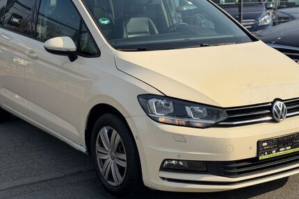 VW Touran 387.000 km 5.700 &euro; Stapelfeld bei Hamburg 22145