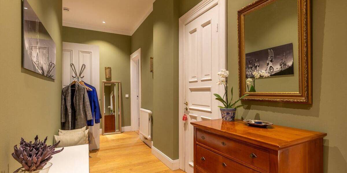Etagenwohnung Hamburg St. Georg - 5 Zimmer, 151 m&sup2;, 4.250&euro; | Angebot:26797849