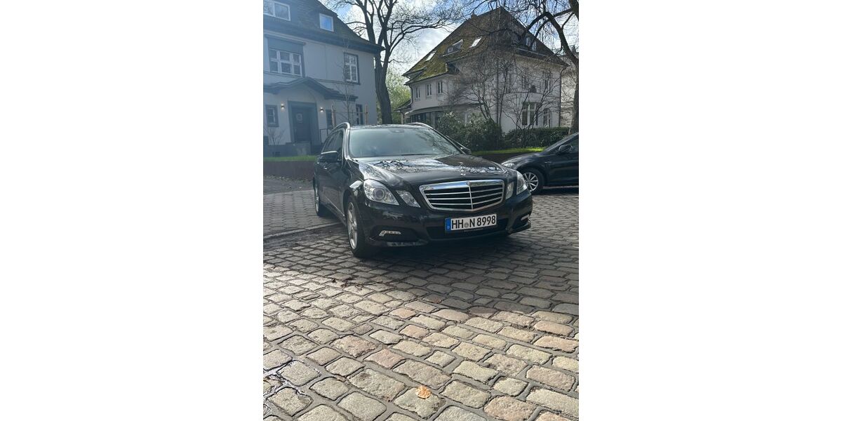 Mercedes-Benz E 250 242.125 km 5.500 &euro; Hamburg 22767
