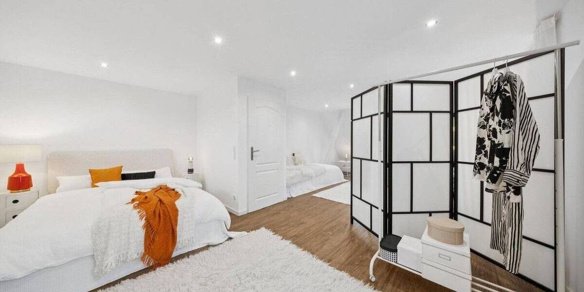 Doppelhaushälfte Pinneberg - 8 Zimmer, 199 m&sup2;, 568.000&euro; | Angebot:25927423