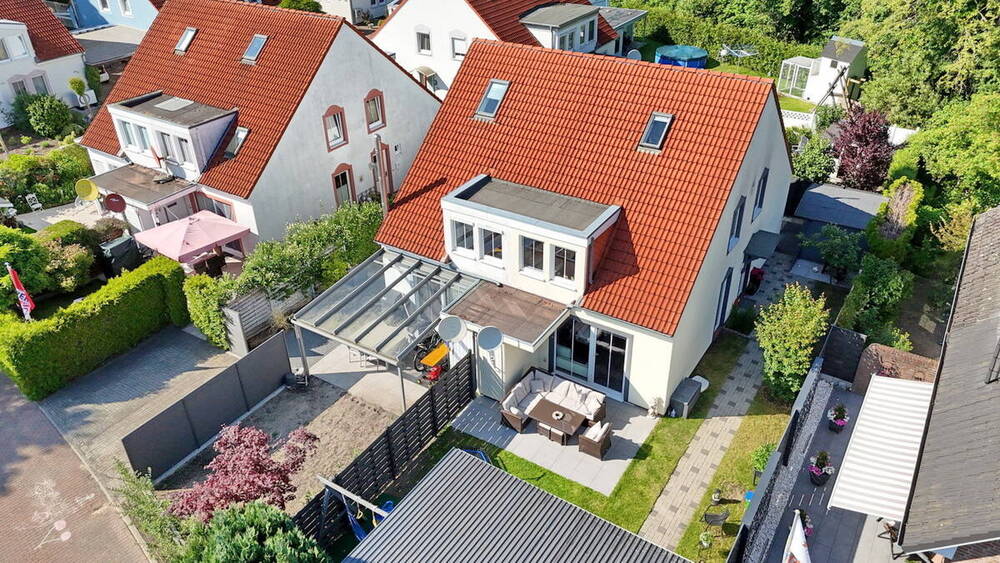 Doppelhaushälfte Elmshorn - 4 Zimmer, 107 m&sup2;, 399.000&euro; | Angebot:25700596