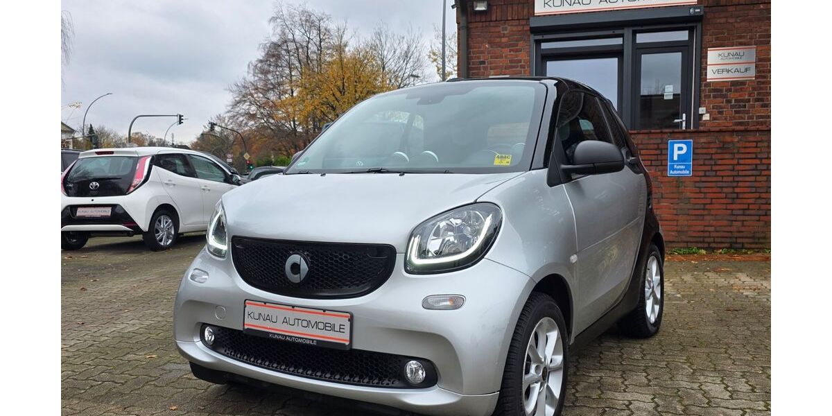 Smart ForTwo 25.637 km 13.950 &euro; Hamburg 22453