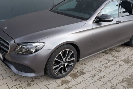 Mercedes-Benz E 220 62.800 km 28.500 &euro; Kummerfeld 25495