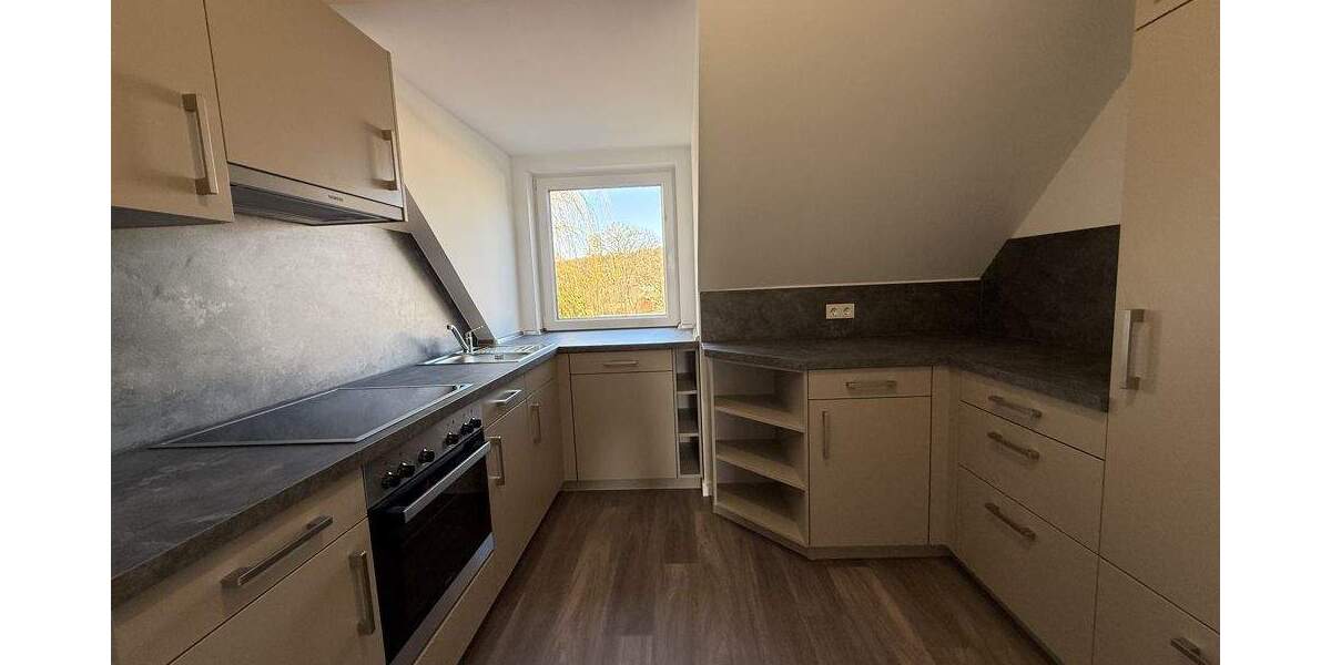 Etagenwohnung Bad Bramstedt - 4 Zimmer, 88 m&sup2;, 1.300&euro; | Angebot:25770183