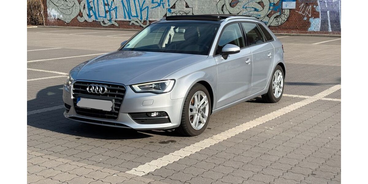 Audi A3 136.500 km 11.900 &euro; Hamburg 22081