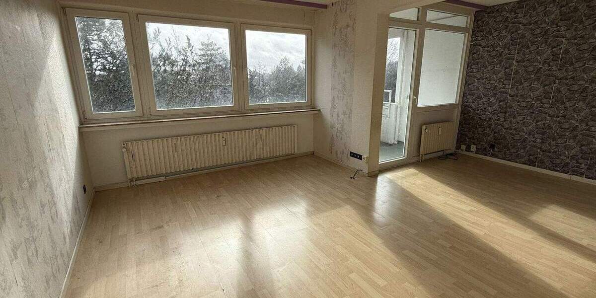 Etagenwohnung Pinneberg - 4 Zimmer, 88 m&sup2;, 199.000&euro; | Angebot:25660526