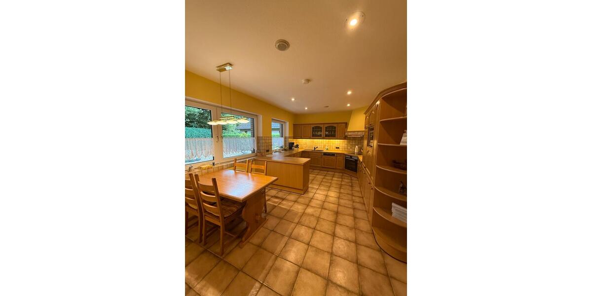 Einfamilienhaus Kaltenkirchen - 8 Zimmer, 415 m&sup2;, 698.400&euro; | Angebot:24899012