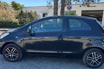 Toyota Yaris 223.123 km 1.490 &euro; Barsbüttel 22885