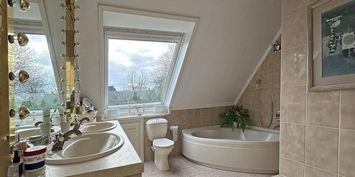 Mehrfamilienhaus, Wohnhaus Hamburg Allermöhe - 8 Zimmer, 196 m&sup2;, 759.000&euro; | Angebot:25726591