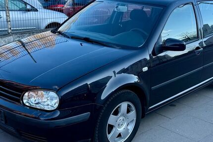 VW Golf 227.000 km 2.250 &euro; Hamburg 20097