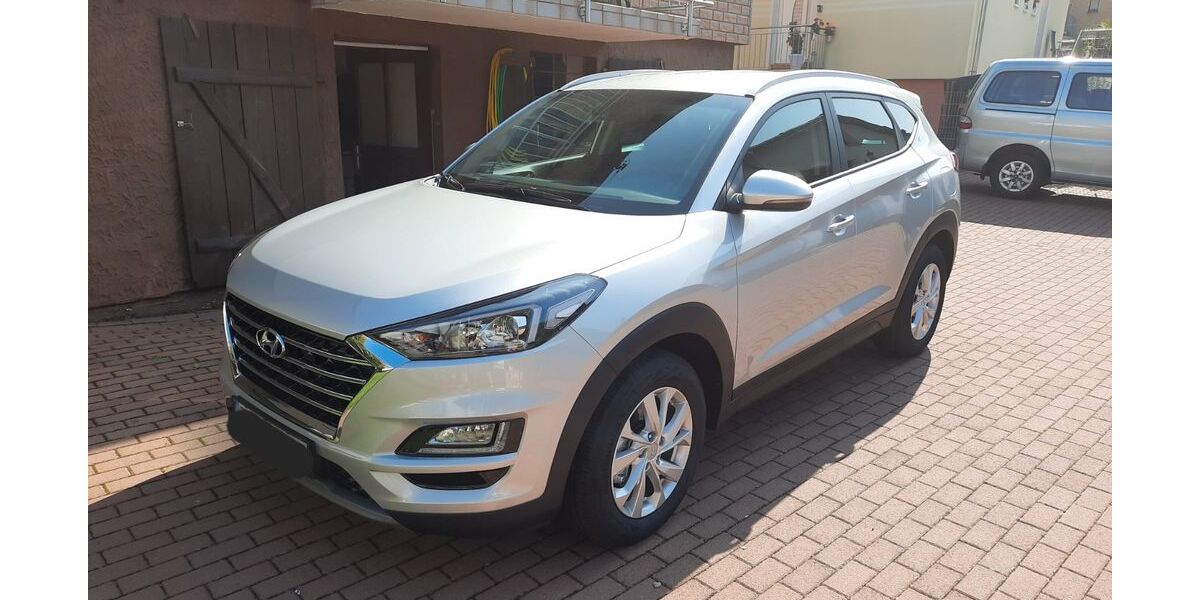 Hyundai TUCSON 75.500 km 21.490 &euro; Quickborn 25451