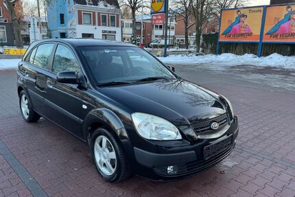 Kia Rio 147.000 km 4.499 &euro; Hamburg 22045