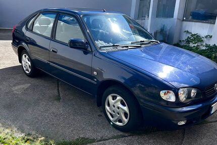 Toyota Corolla 113.697 km 2.990 &euro; Hamburg 22529